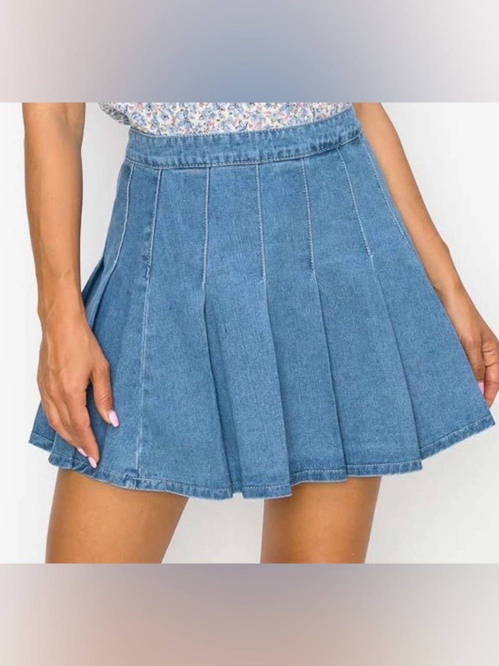 Forever 21 Denim Pleated Mini Skirt Size M